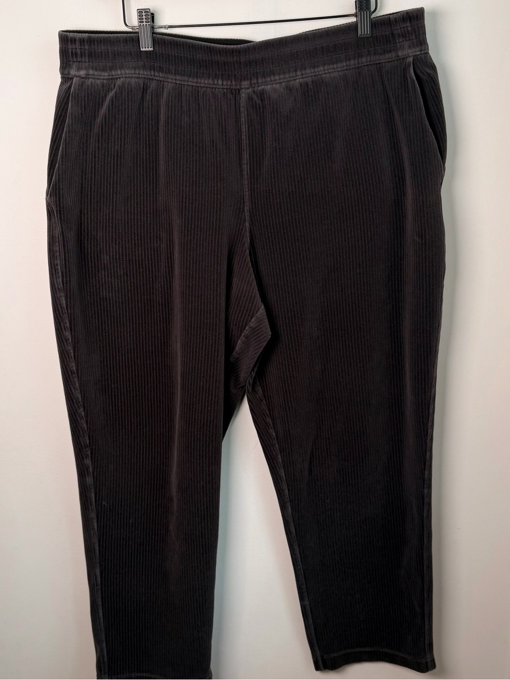Lululemon Scuba Mid-Rise Wide-Leg Pant 7/8 Length *Velvet Cord - Picture 7 of 11